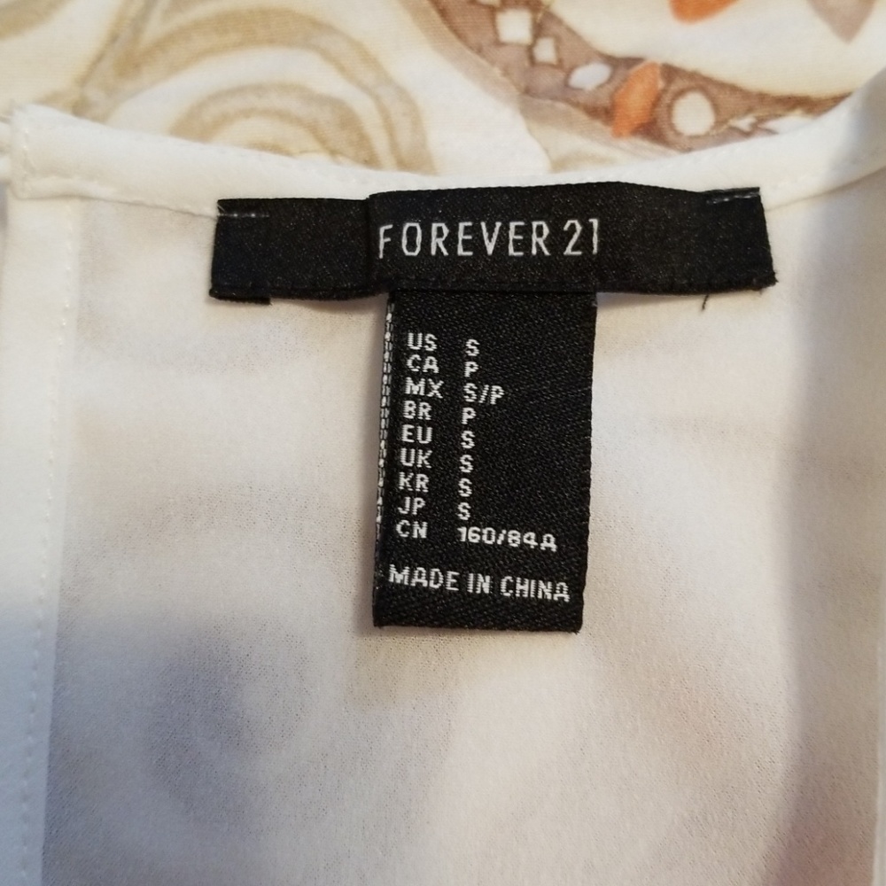 White blouse - Picture 3 of 6
